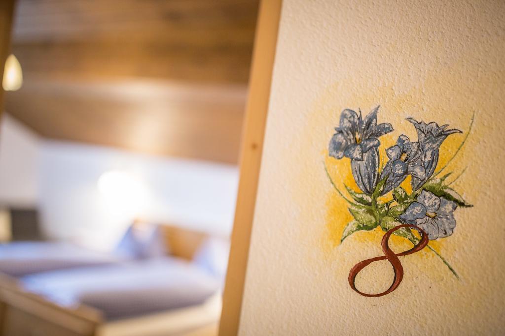 Berggasthaus Agritur Moserhof Брайес Екстериор снимка