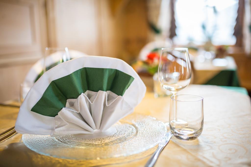 Berggasthaus Agritur Moserhof Брайес Екстериор снимка